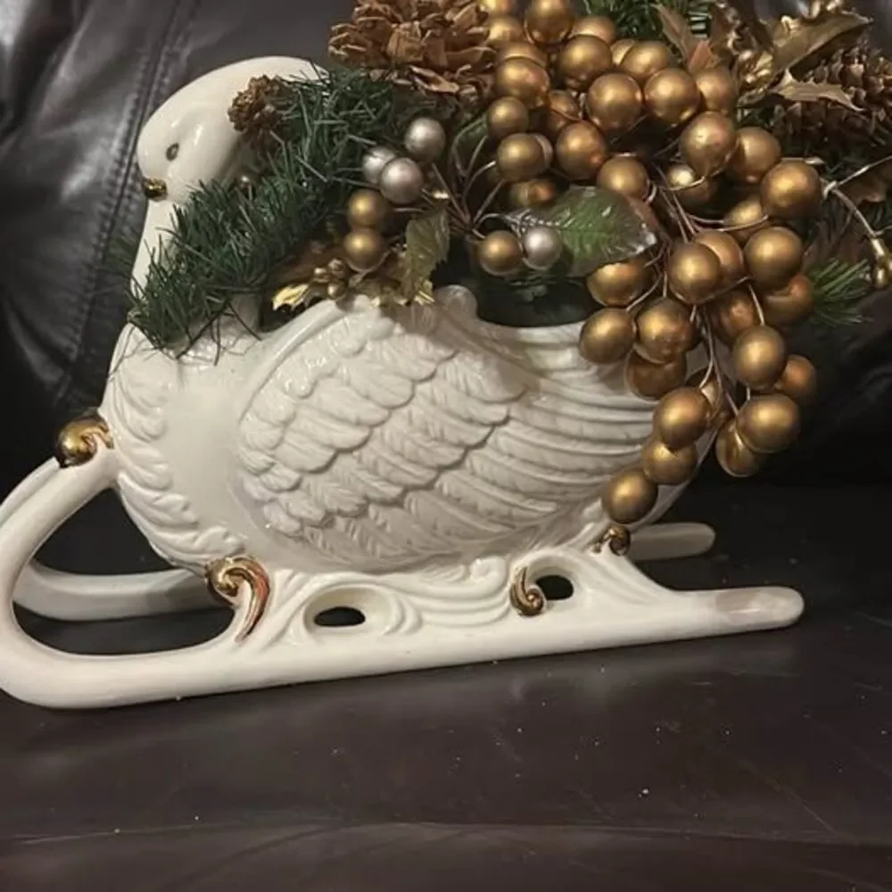 Vintage Ceramic Swan Sleigh Holiday Centerpiece